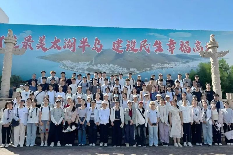 文科院 · 公共数据库 · 中国现代